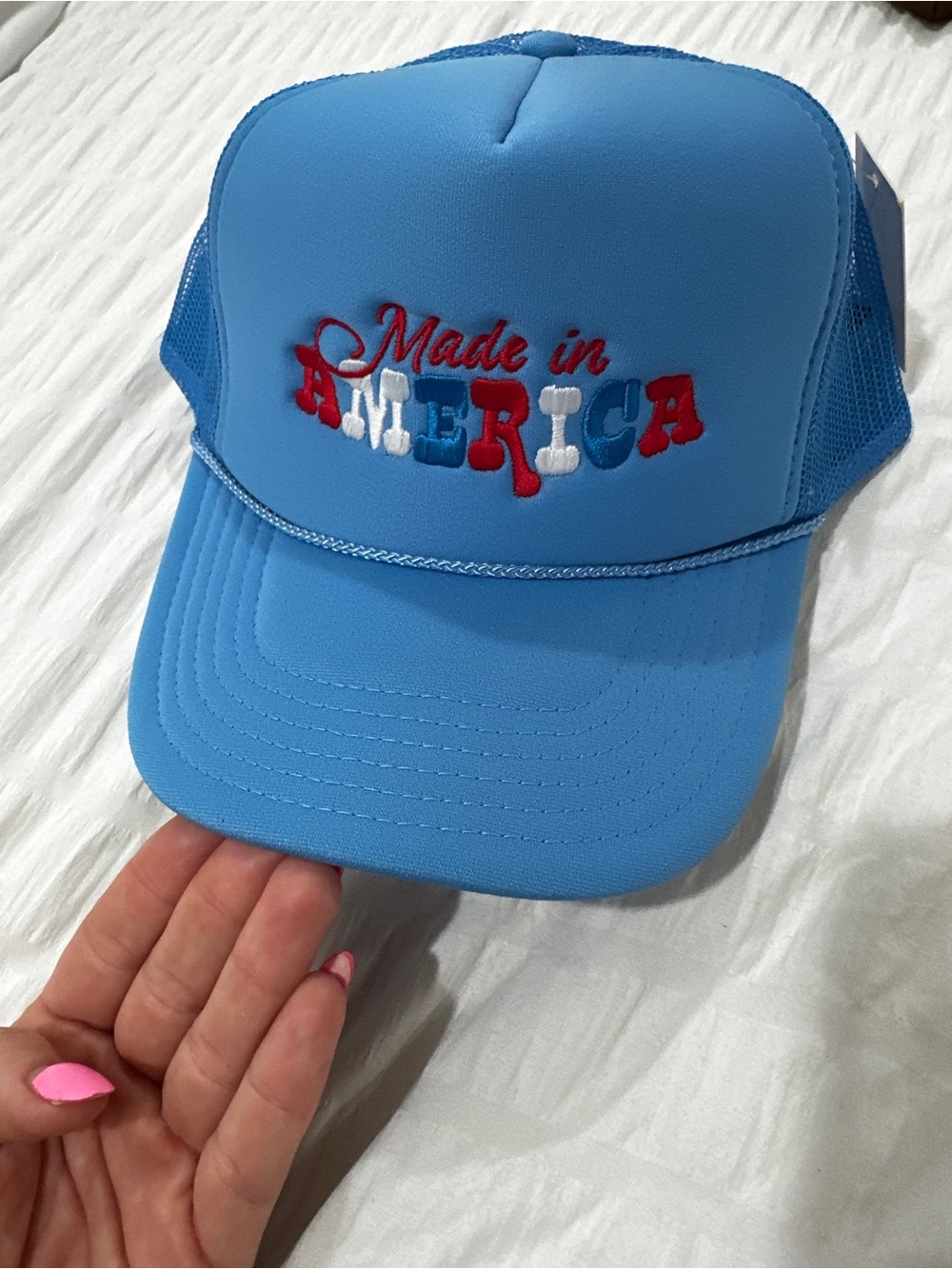 NWT Women’s Trucker Hat USA Made in America Fourth July Americana baseball cap